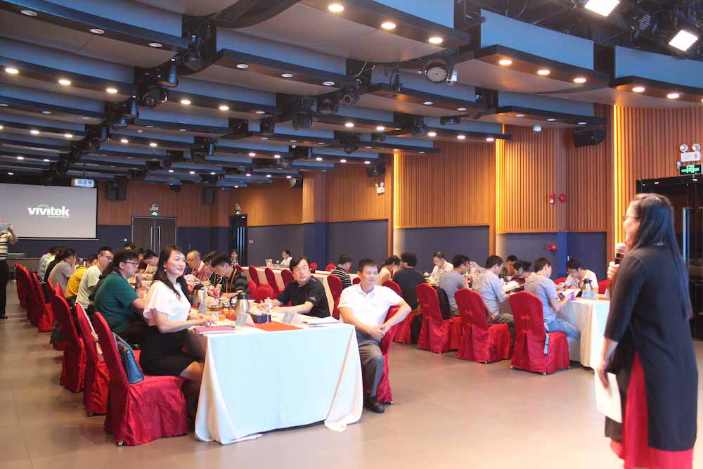 HDL河东喜迎中国舞美学会CISD高研班一期学员参观学习
